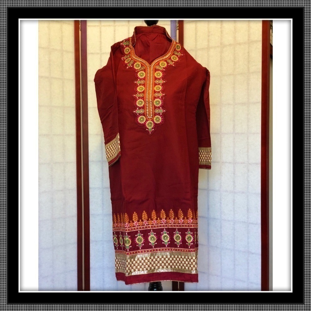 Burgundy Punjabi Suit - Sz 32 - NWOT